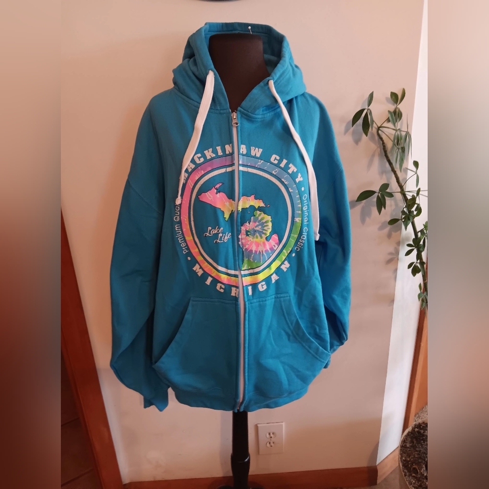 Mackinaw City Michigan Zipup Hooded Sweatshirt XL